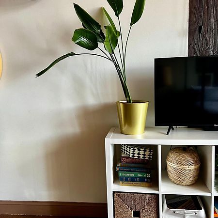 420 Friendly Boho Loft Downtown King Suite Free Parking Детройт Экстерьер фото