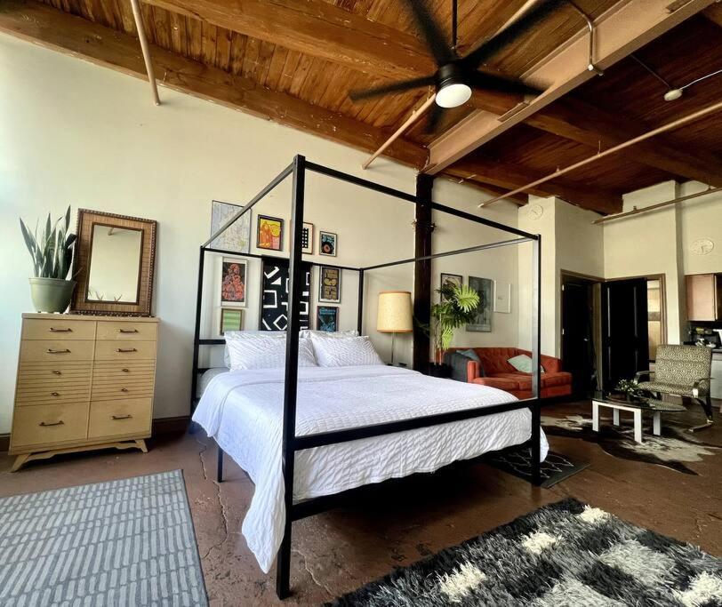 420 Friendly Boho Loft Downtown King Suite Free Parking Детройт Экстерьер фото