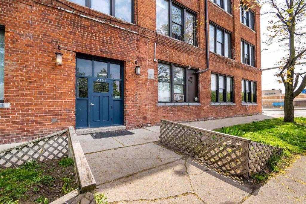 420 Friendly Boho Loft Downtown King Suite Free Parking Детройт Экстерьер фото